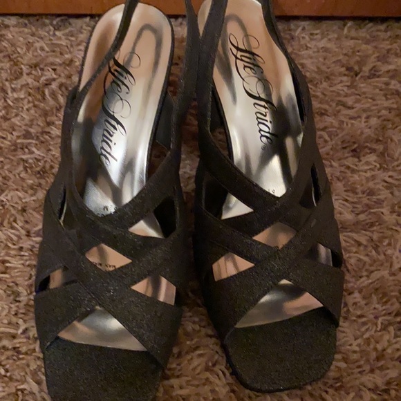 Life Stride 2 inch heel - Picture 6 of 8